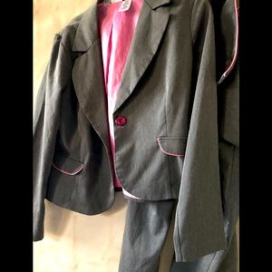 Barely worn pantsuit
